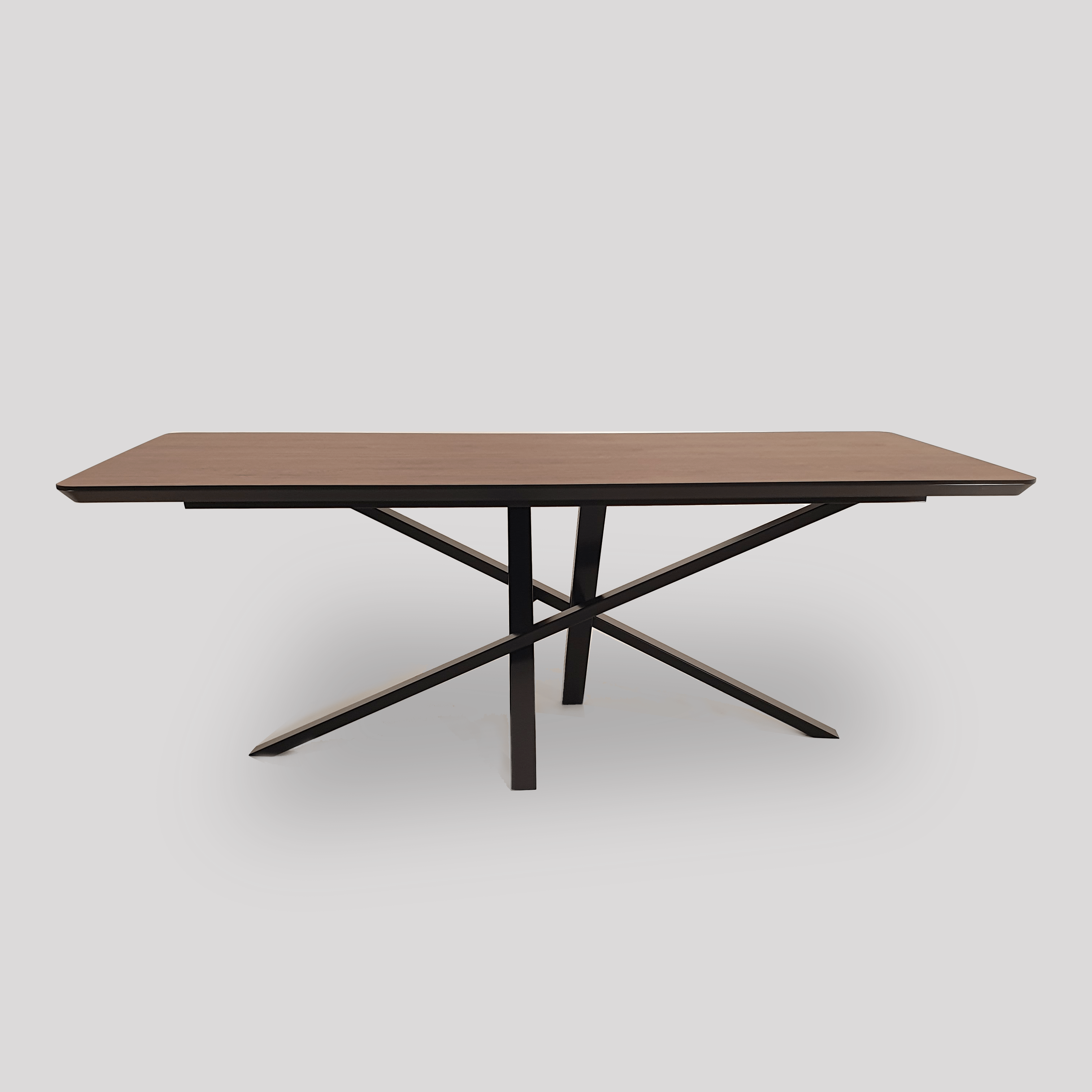 Table001